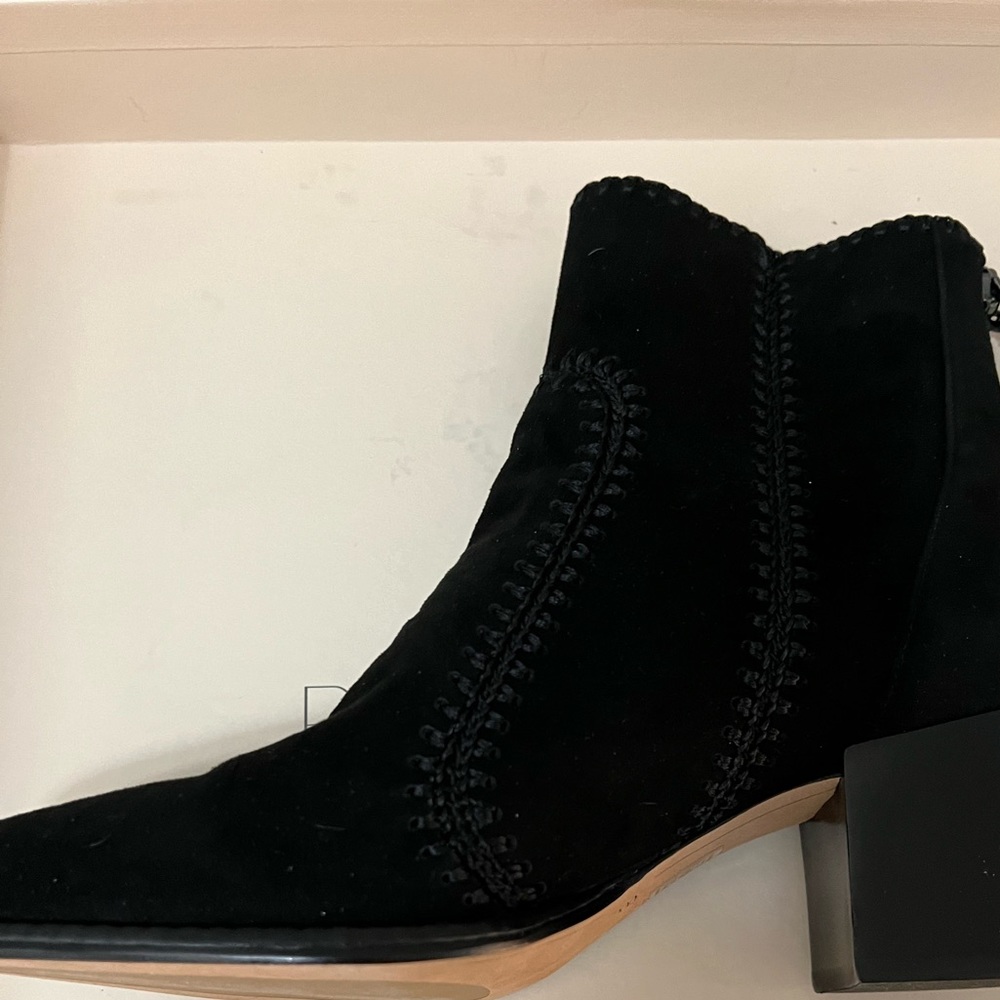 Alexandre Birman Black Suede Boots with box included - Picture 3 of 6